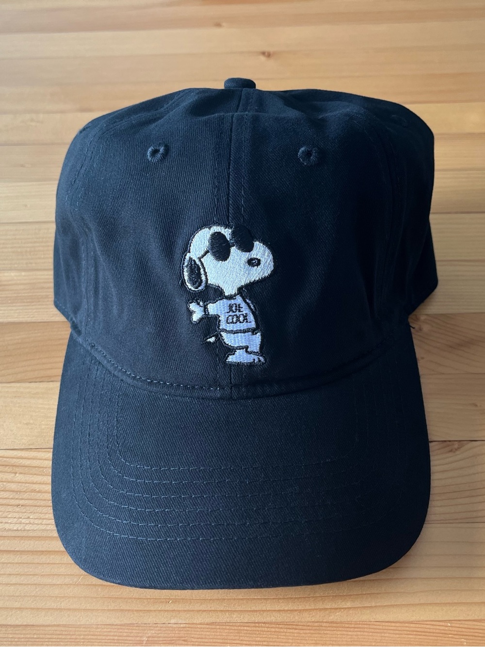 Peanuts Snoopy Black Hat with Snoopy Embroidery